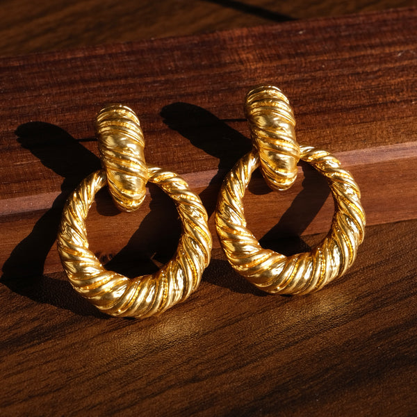 gold ring rope earring