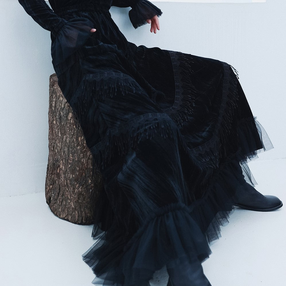 黒のお嬢様ベルベットプリーツスカート – ManusMachina