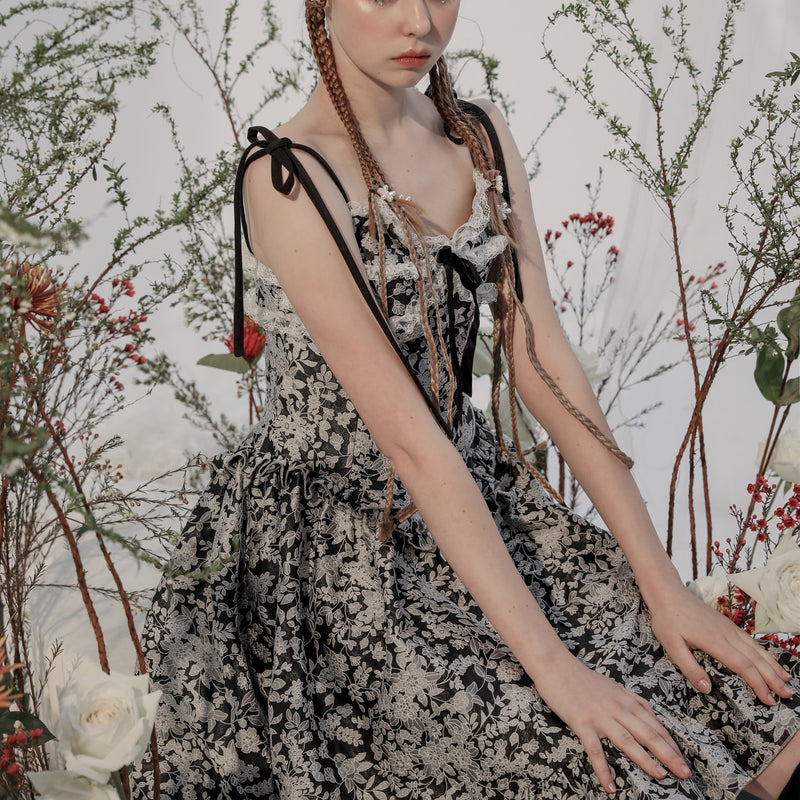 Black flower embroidery jacquard camisole dress