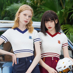 Magic school embroidery short polo knit