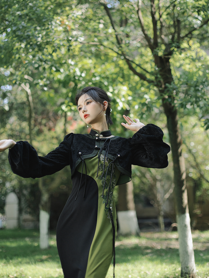 Chinese Short Tops for Imperial Lady