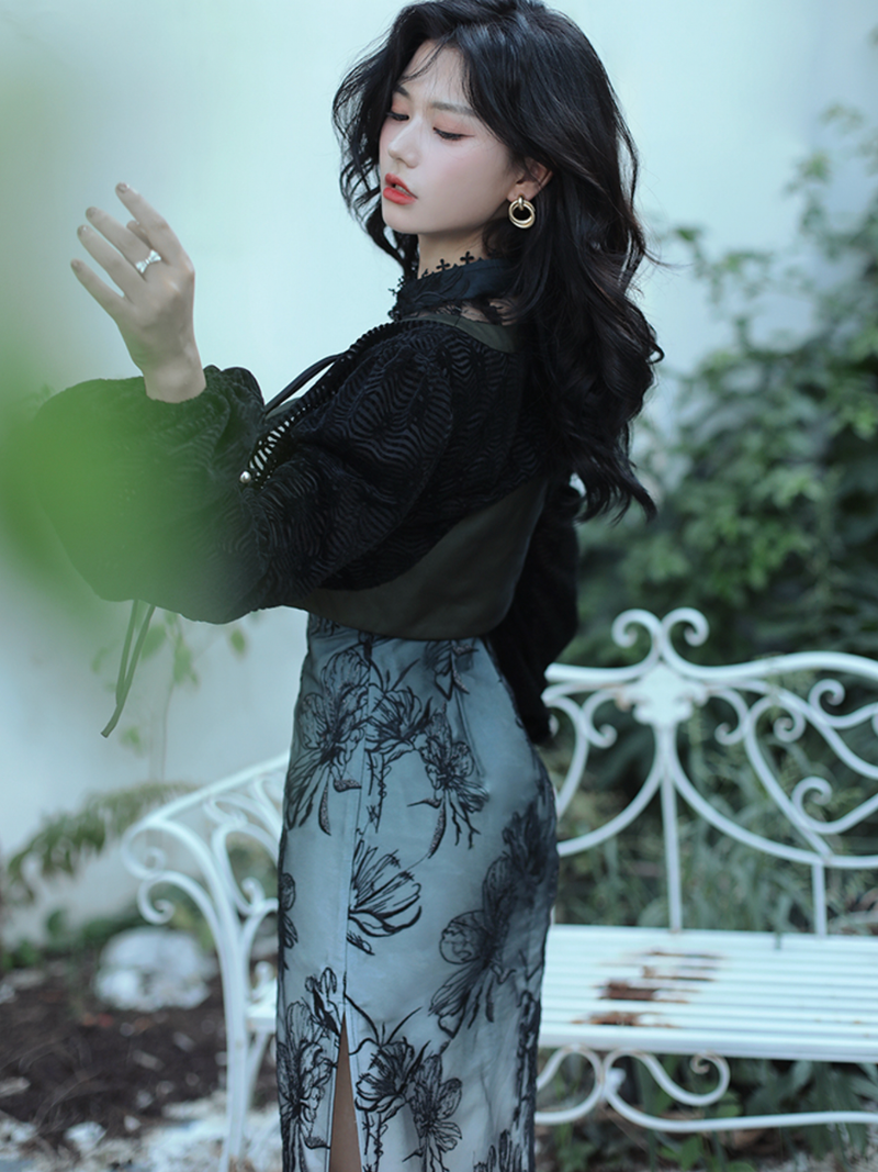 Chinese Short Tops for Imperial Lady