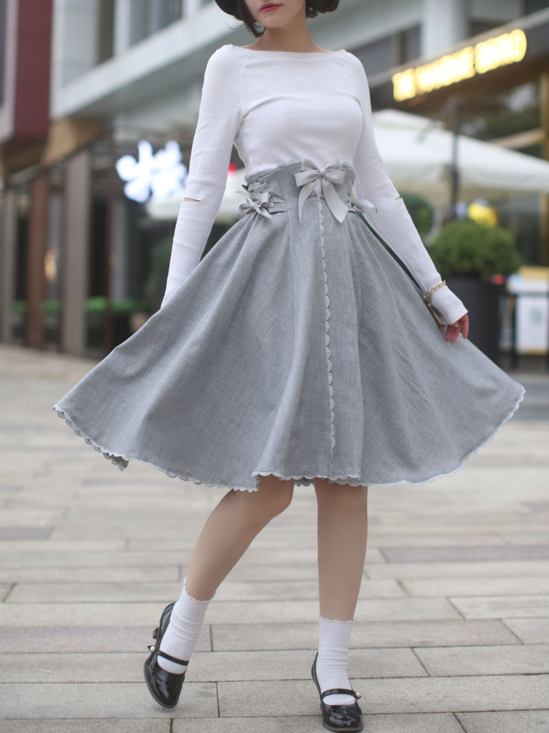 灰銀のお嬢様のコルセットリボンスカート[2023年12月下旬-2024年1月