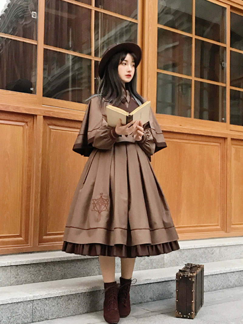 Embroidered literary classical dress and classical cape