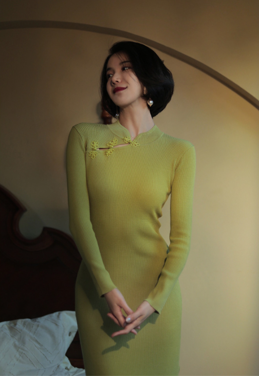 Chinese Knit One Piece for Court Ladies (Straight Type)