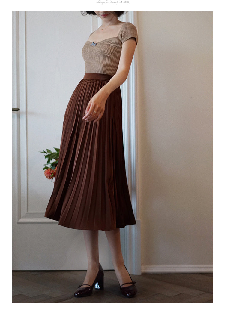 Western Ladies Elegant Pleated Skirt