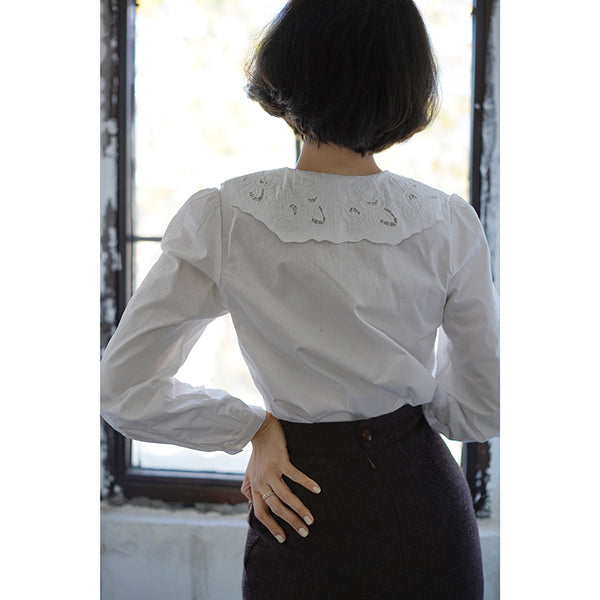 White flower embroidery vintage blouse