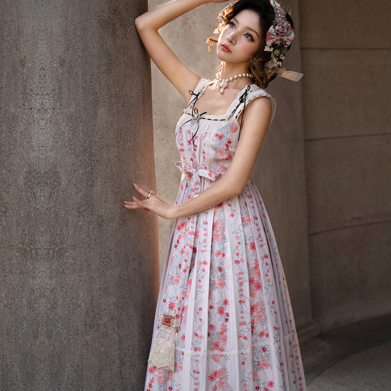 Splendid Queen Floral Sleeveless Dress