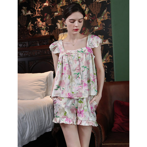 Autumn cherry blossom pattern room wear drawn by watercolor