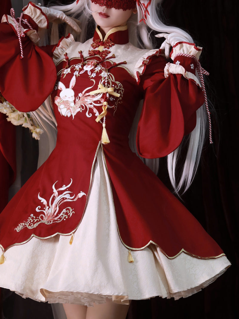 Nishikigoi and Rabbit Embroidered China Dress[Planned to be shipped from late June to mid-July 2023]