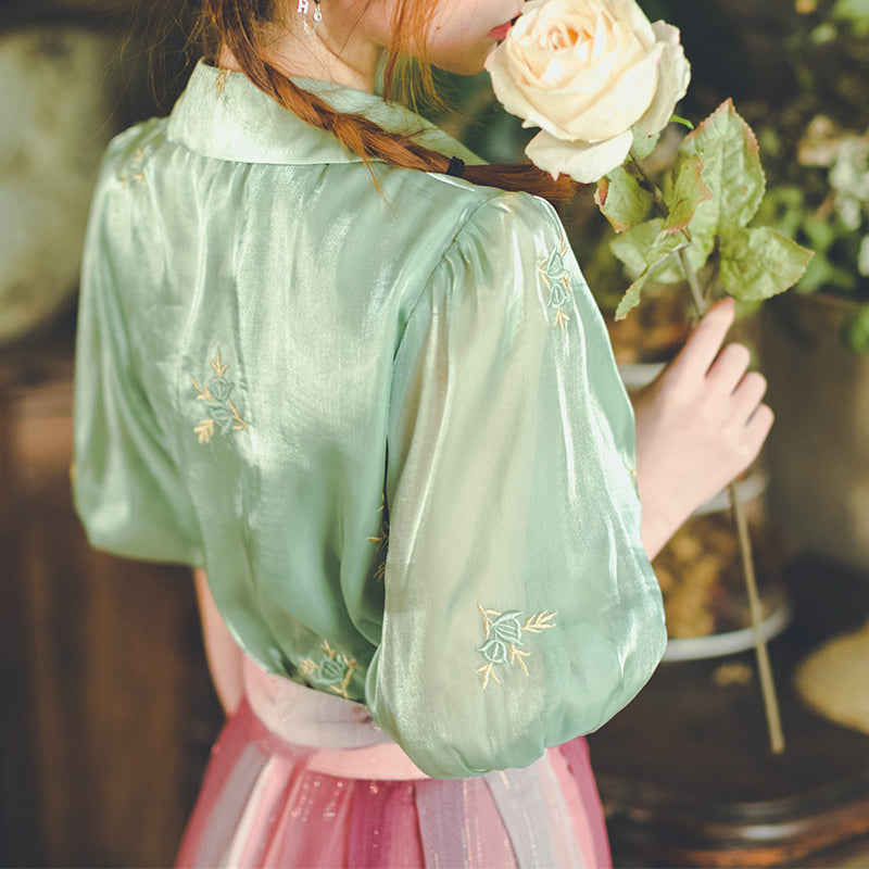 Mysterious forest flower embroidery blouse