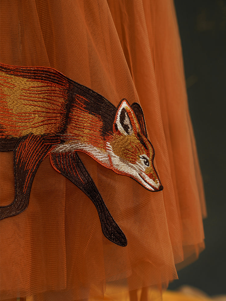 赤狐の刺繍シフォンストラップスカート