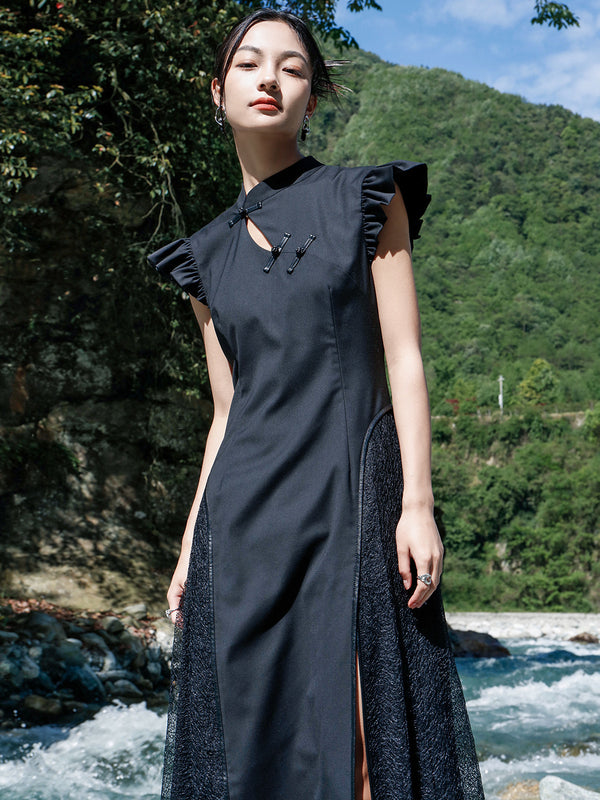 Black lady's embroidered cheongsam long dress