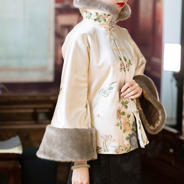 Chinese jacket with embroidery of fallen flowers and white cranes