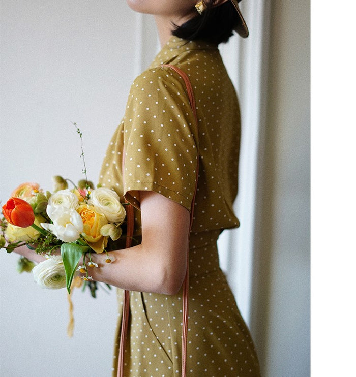 若き婦人の水玉レトロジャンプスーツ – ManusMachina