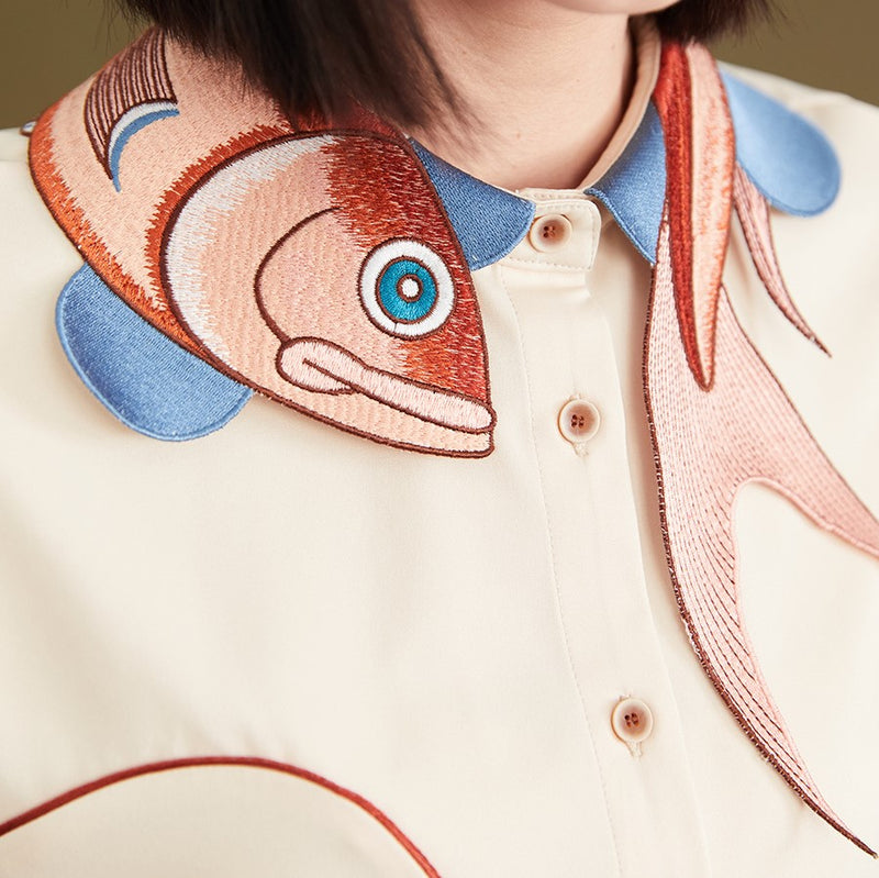 Red nishikigoi embroidery collar blouse