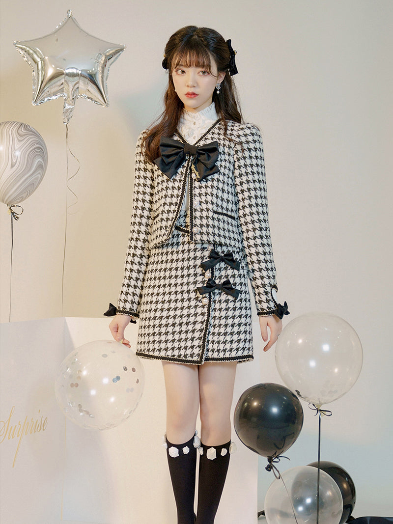 Black and white houndstooth ribbon jacket and skirt