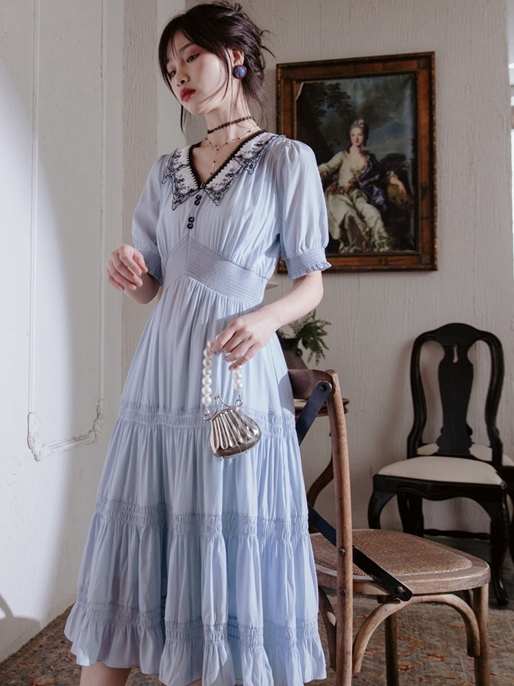 White silk embroidered collar French dress