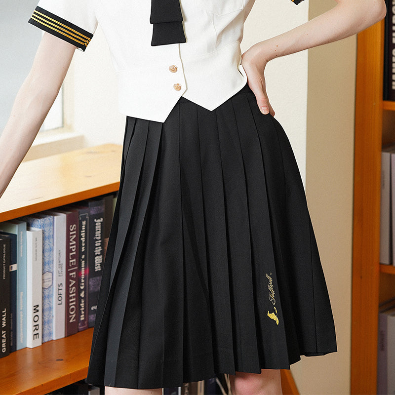 Magic School Embroidered Pleated Half Skirt