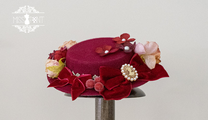 A noble lady's hat, headband, and necklace [Scheduled to be shipped from mid-March to late April 2023]