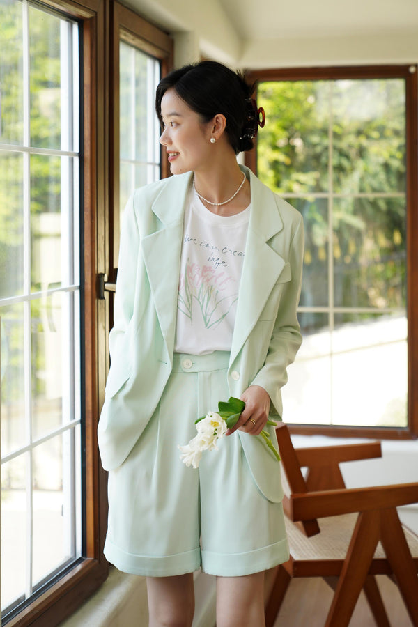 Lady Classical Jacket and Shorts