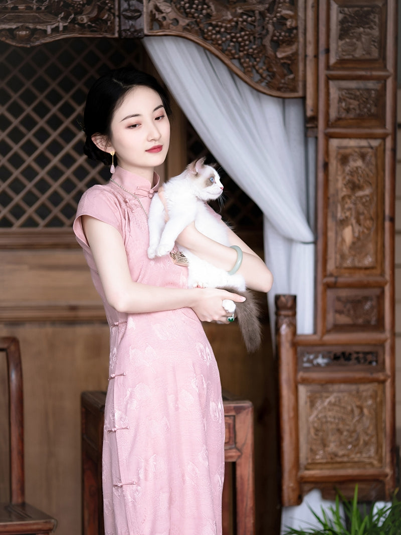 Gosho-dyed Chinese dress