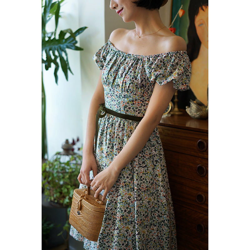 Floral vintage dress for lakeside vacation