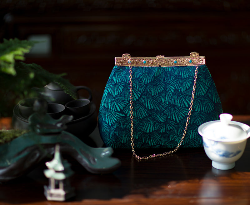 Peacock pattern bag