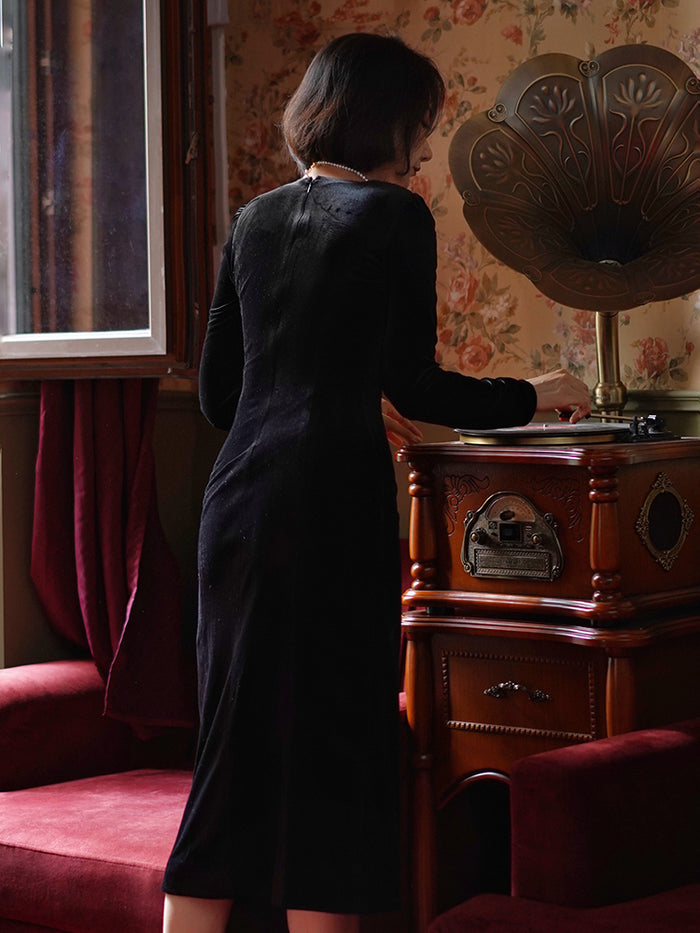 黒の淑女ベルベットワンピース – ManusMachina