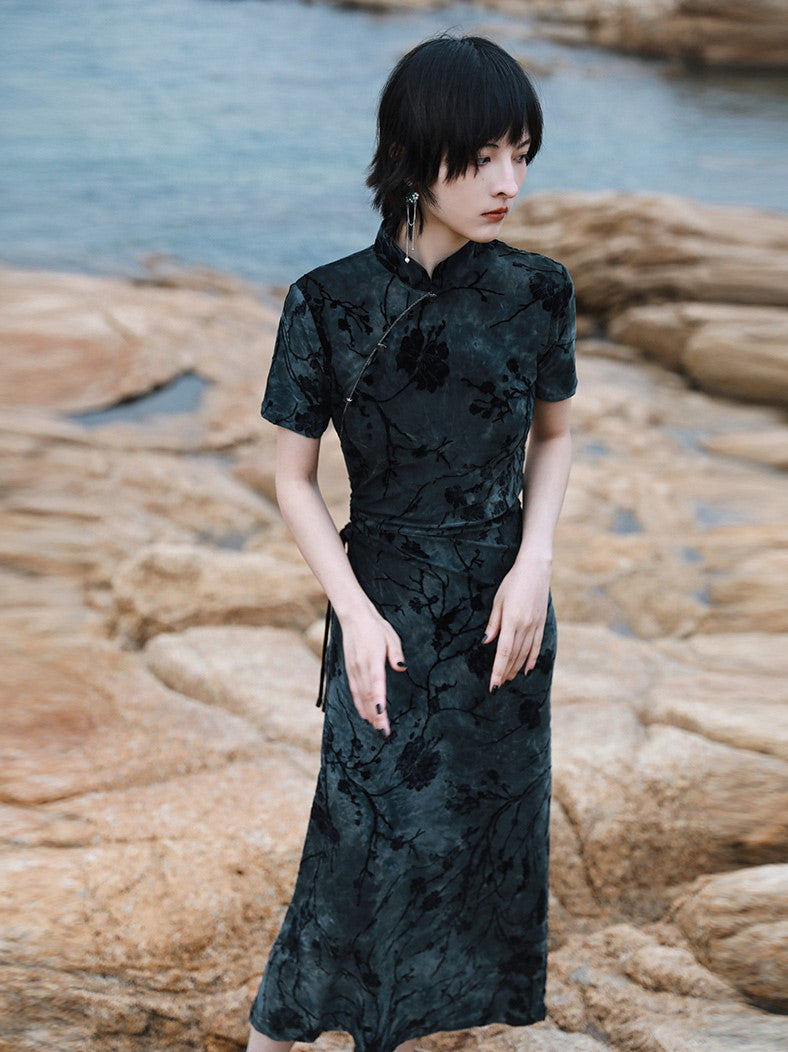 Deep indigo flower pattern cheongsam dress