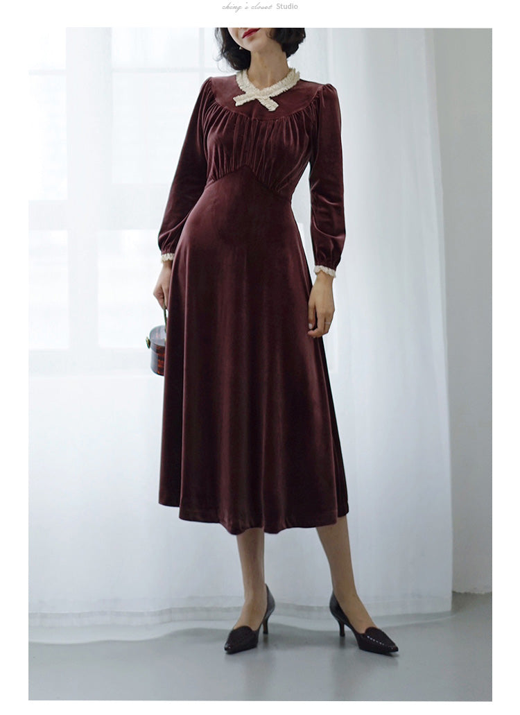 Ladies vintage velvet dress
