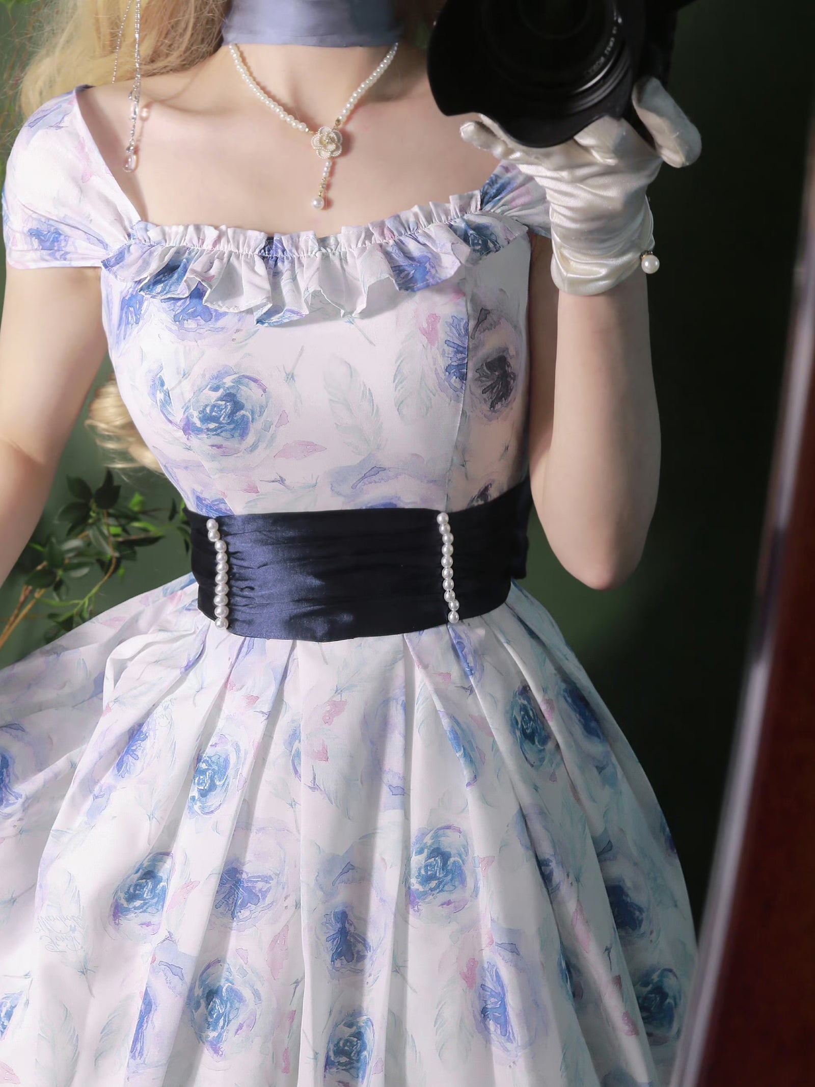 青薔薇の水彩画ワンピースとボレロカーディガン – ManusMachina