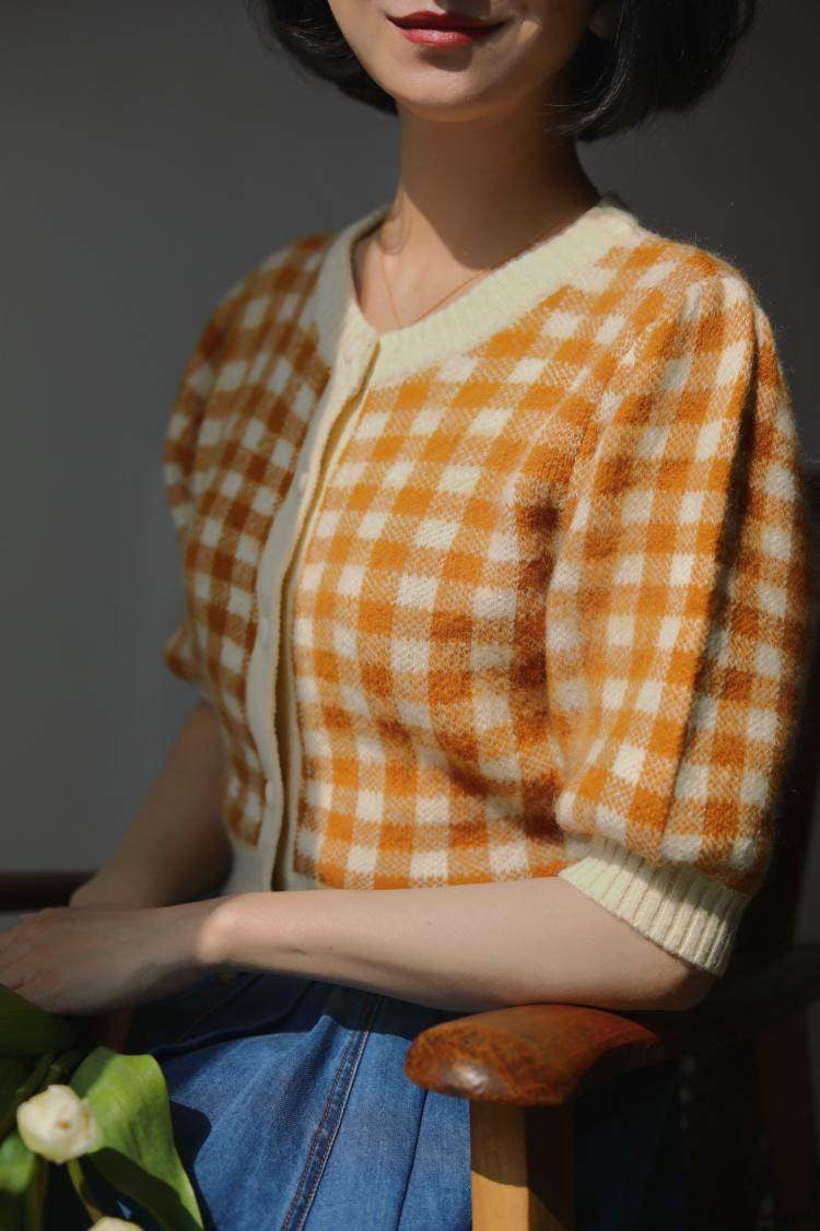 Mrs. Rui Xi's plaid retro knit
