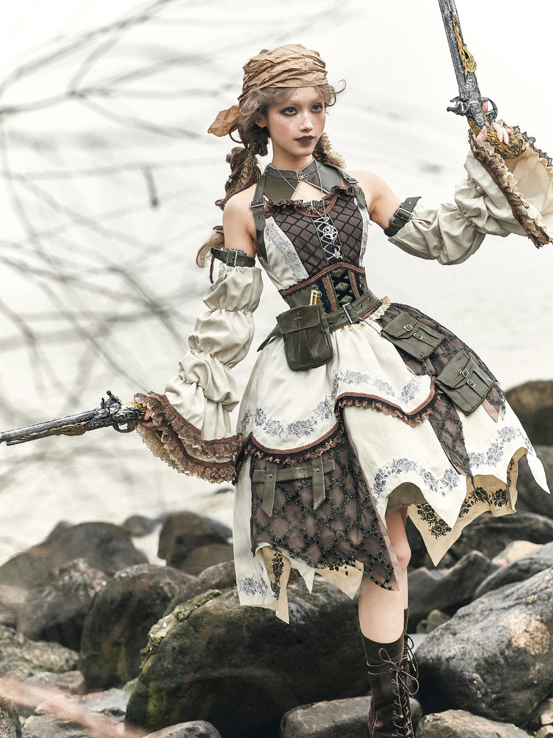海賊のお嬢様の刺繍ジャンパースカート[2023年7月上旬-7月下旬