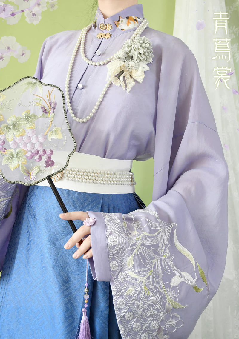 Chrysanthemum and cat embroidery haori blouse