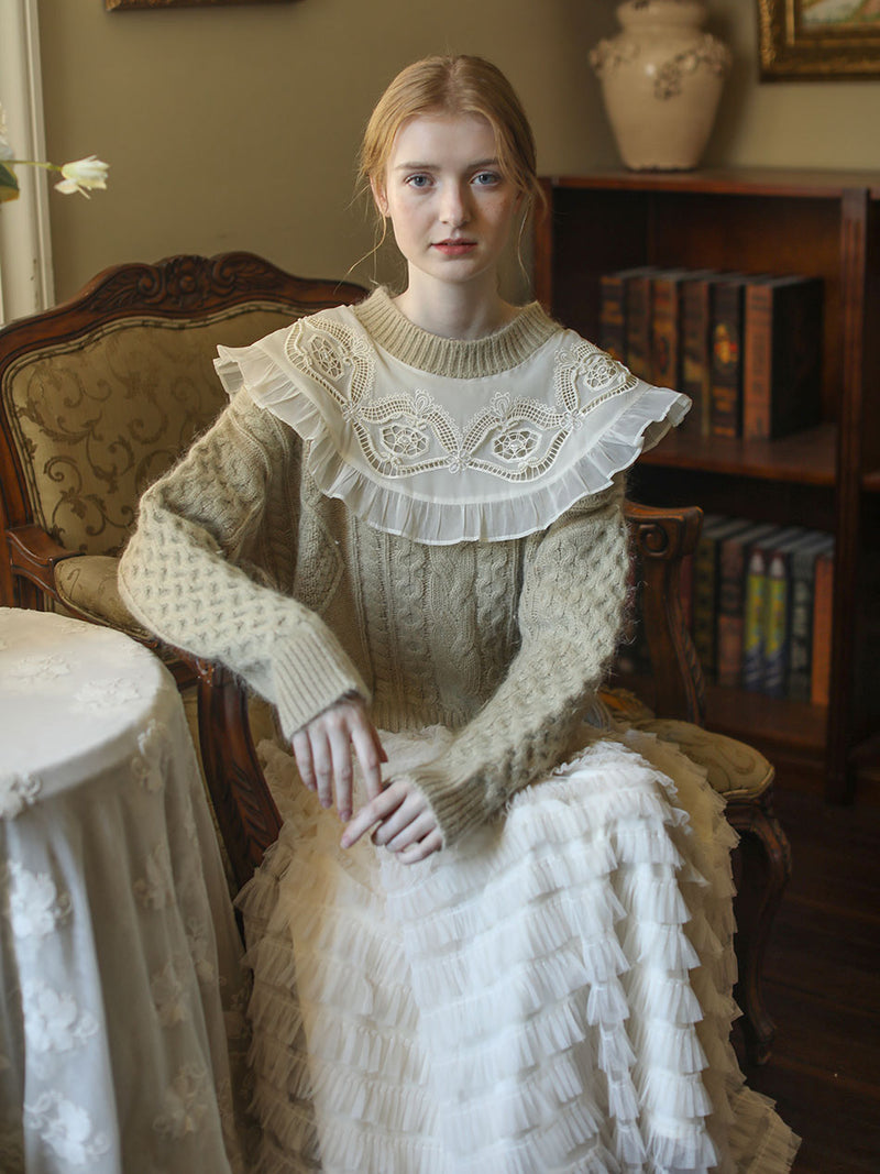 Aran embroidery knit sweater