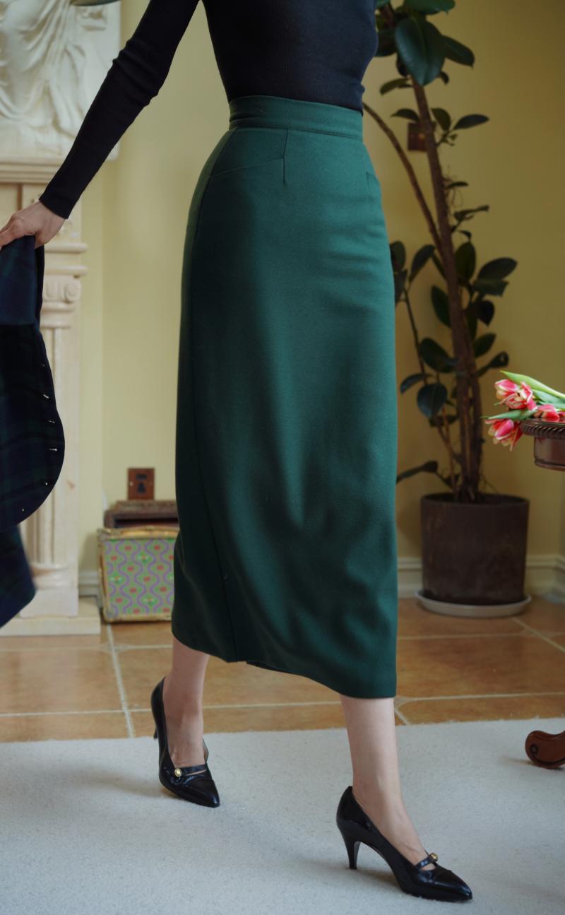 深緑の貴婦人ツイードチューブスカート