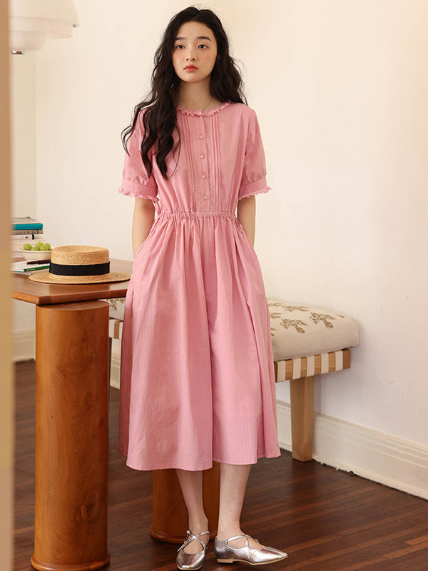 A maiden dress indulging in a love story