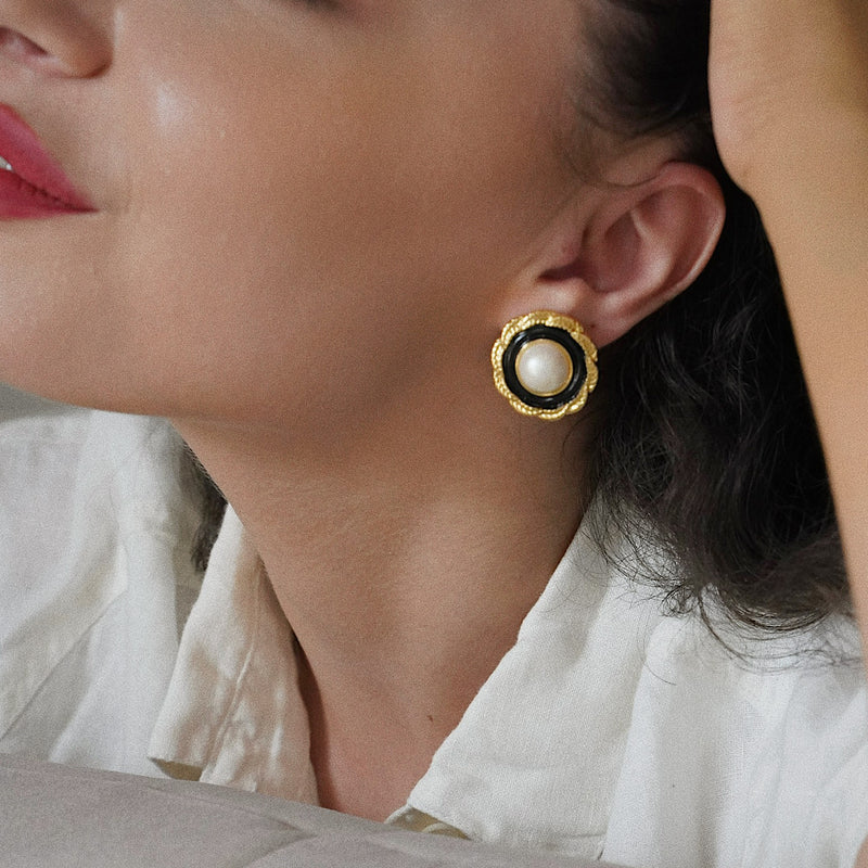 sasanqua pearl earring