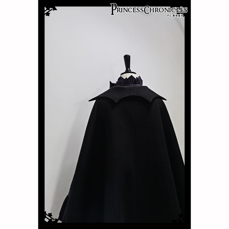 Medieval Knight's Ribbon Tweed Cloak