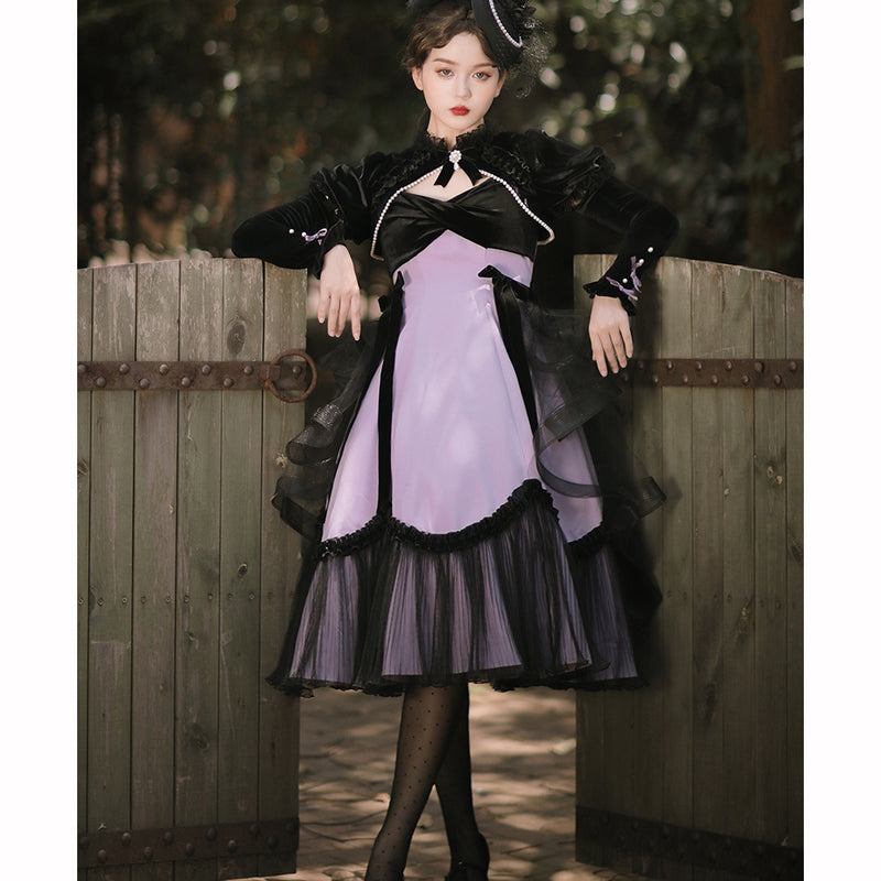 薄紫のお嬢様のクラシカルジャンパースカート