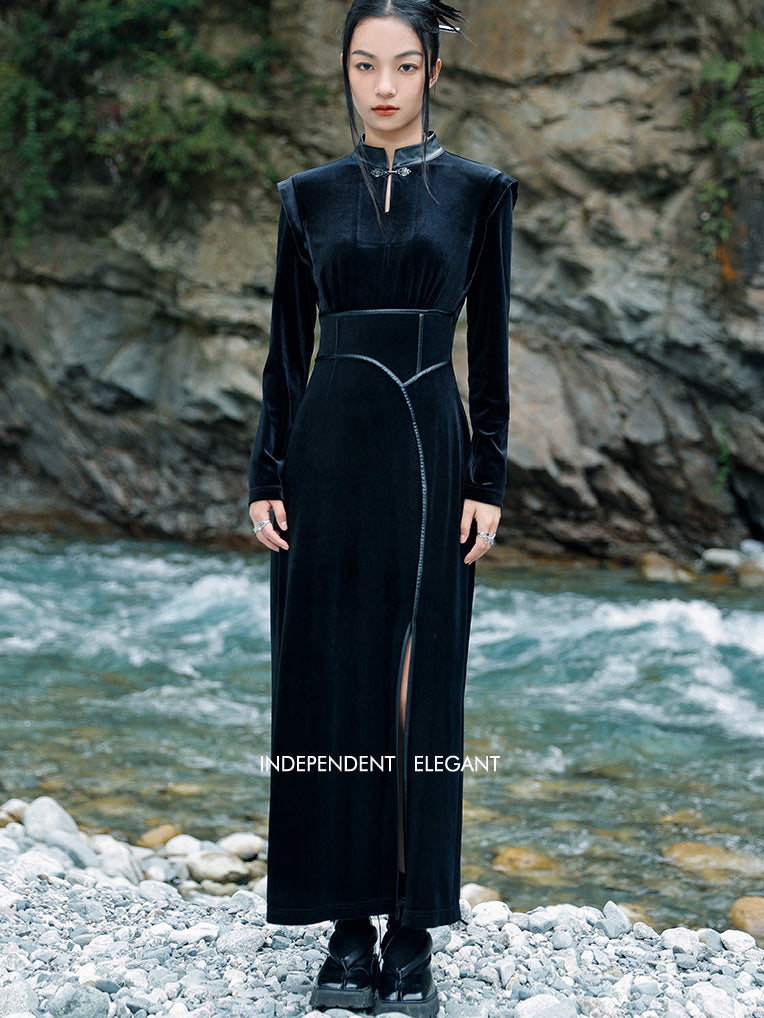 Black Lady's Velvet China Dress