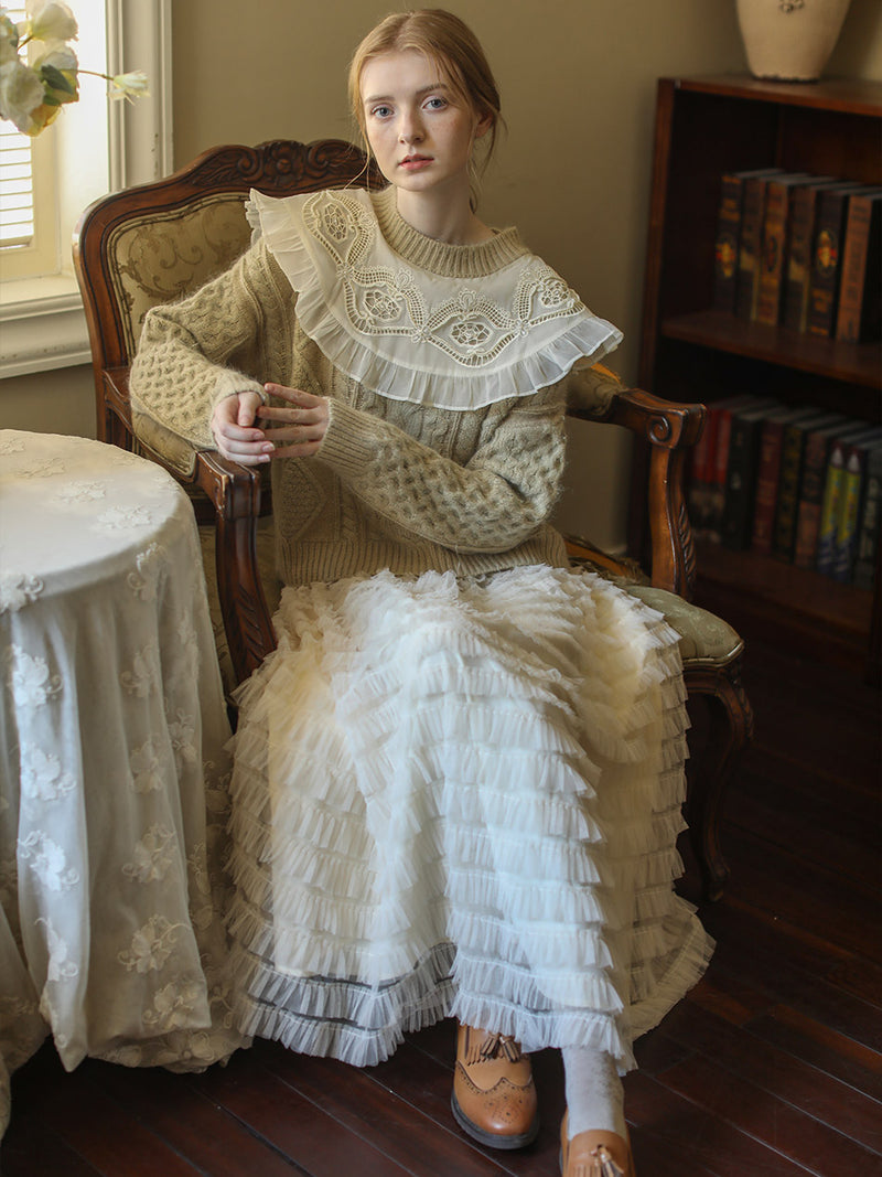 Aran embroidery knit sweater