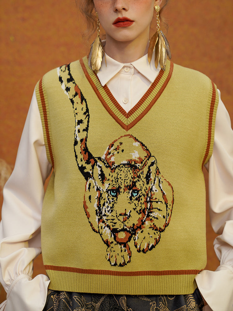 wet-eyed leopard knit vest