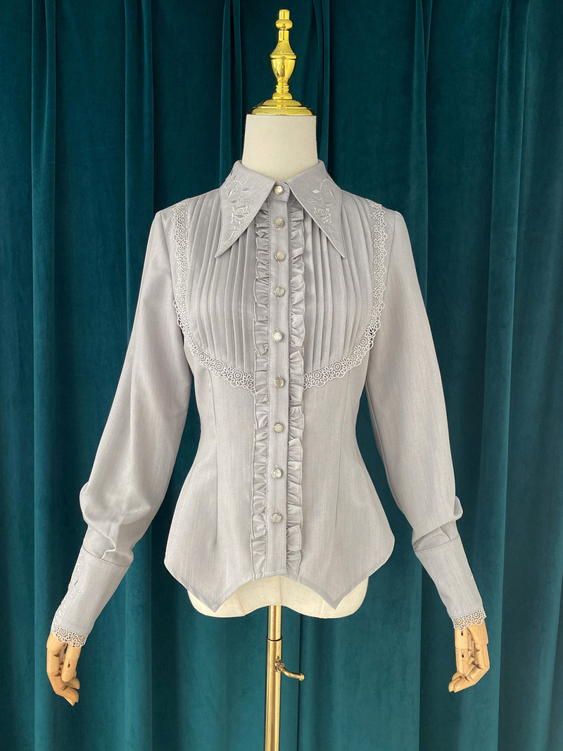 Medieval noble rose embroidery blouse [Planned to be shipped in early July 2023]