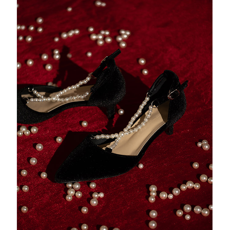 Lady of the Pearl Pointed Toe Heel Pumps