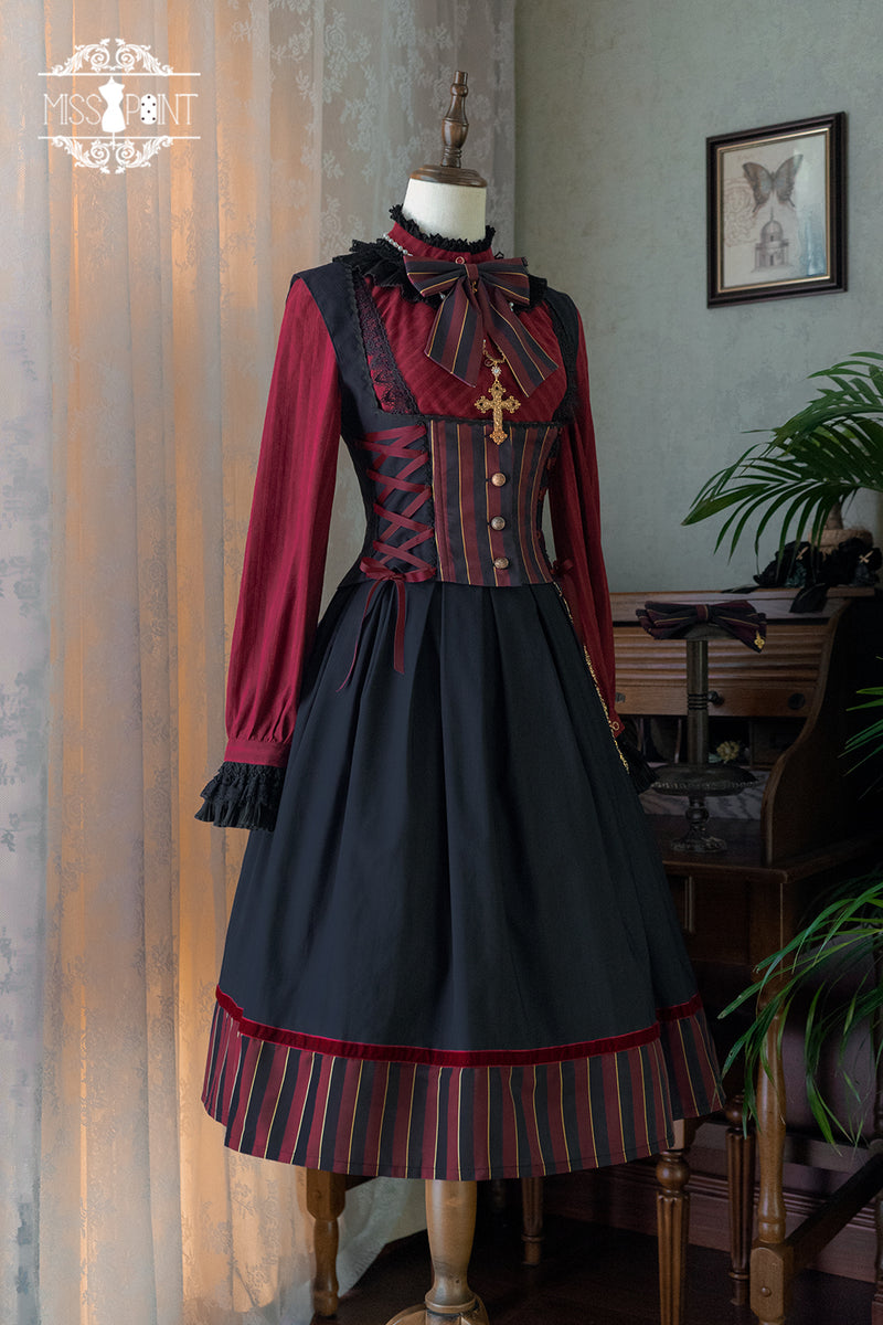 British lady's literary corset vest and classical skirt