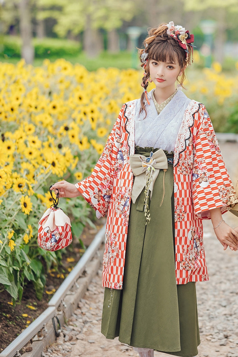 Classic pattern haori of Taisho romantic flowers and birds
