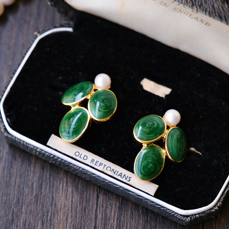 Jade Float Earring – ManusMachina