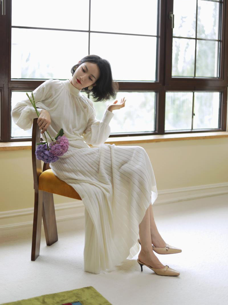 Lady of Paris High Neck Knit and Pleated Knit Long Skirt
